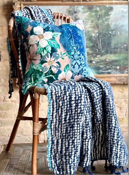 Chunky Woven Navy/Aqua Throw