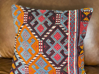 Vintage Turkish Kilim Pillow | Nurcan16’