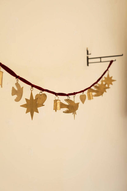 CHRISTMAS CHARM GARLAND WITH MAROON VELVET RIBBON