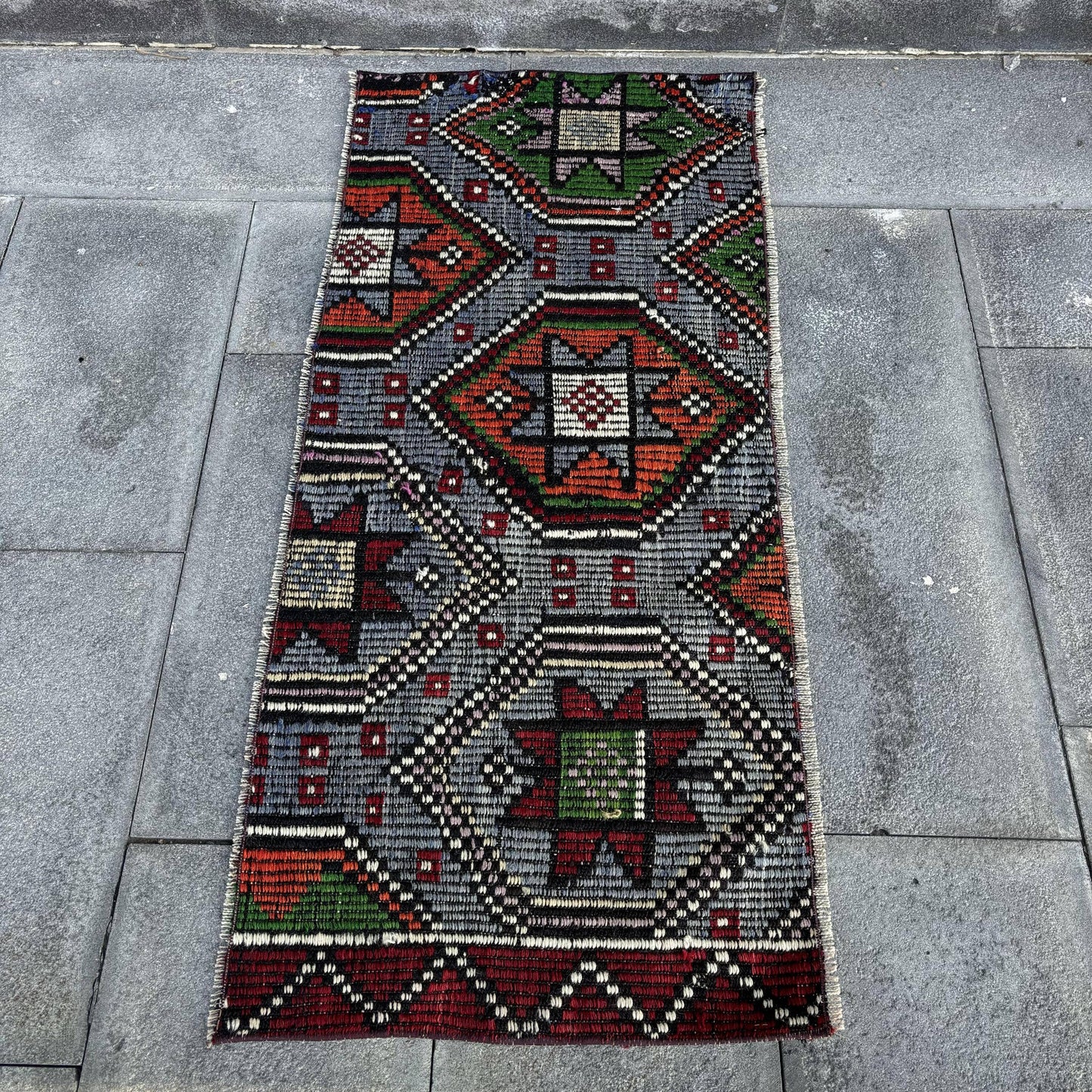 Vintage Turkish Anatolian Kilim Rug 1.8x4 ft Door Mat