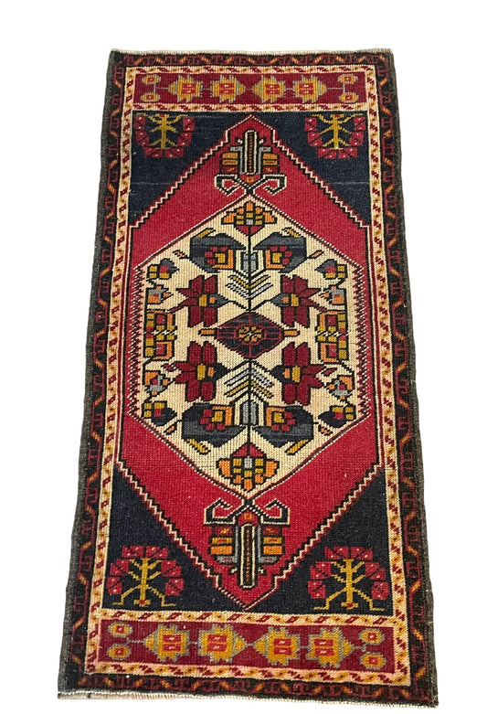 Vintage Turkish Rug Doormat | 1.9 x 3.7