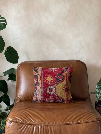 Biber |  16'
Turkish Rug Pillow
