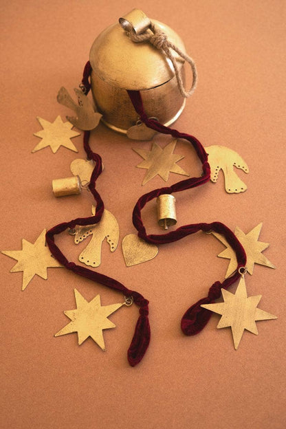 CHRISTMAS CHARM GARLAND WITH MAROON VELVET RIBBON