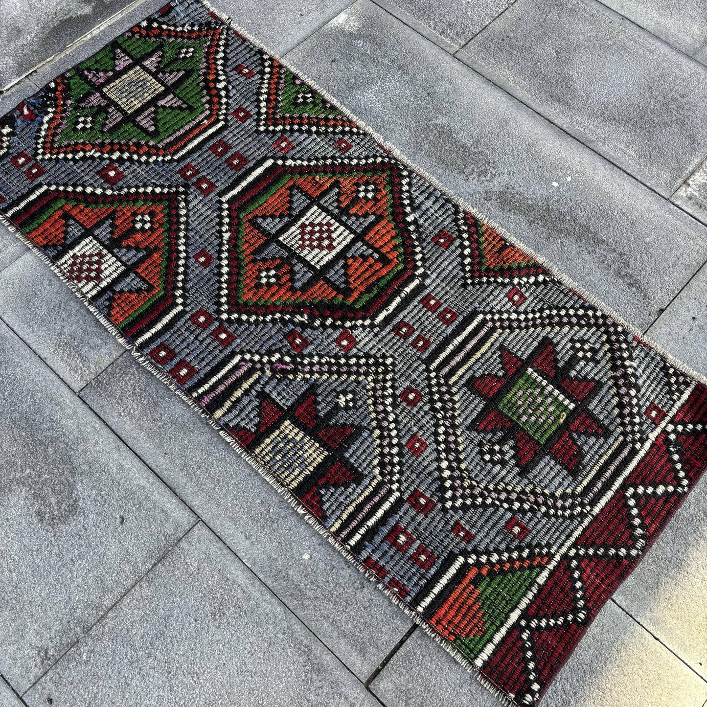 Vintage Turkish Anatolian Kilim Rug 1.8x4 ft Door Mat