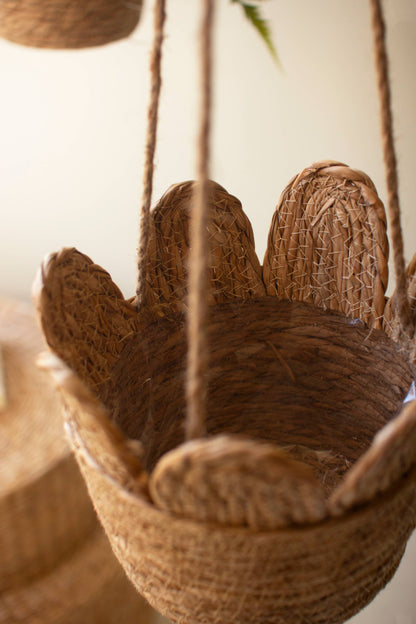 WOVEN SEAGRASS HANGING PLANTER BASKET