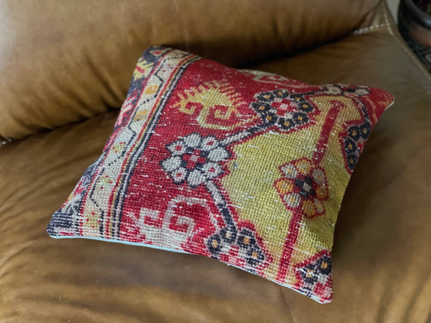 Biber |  16'
Turkish Rug Pillow