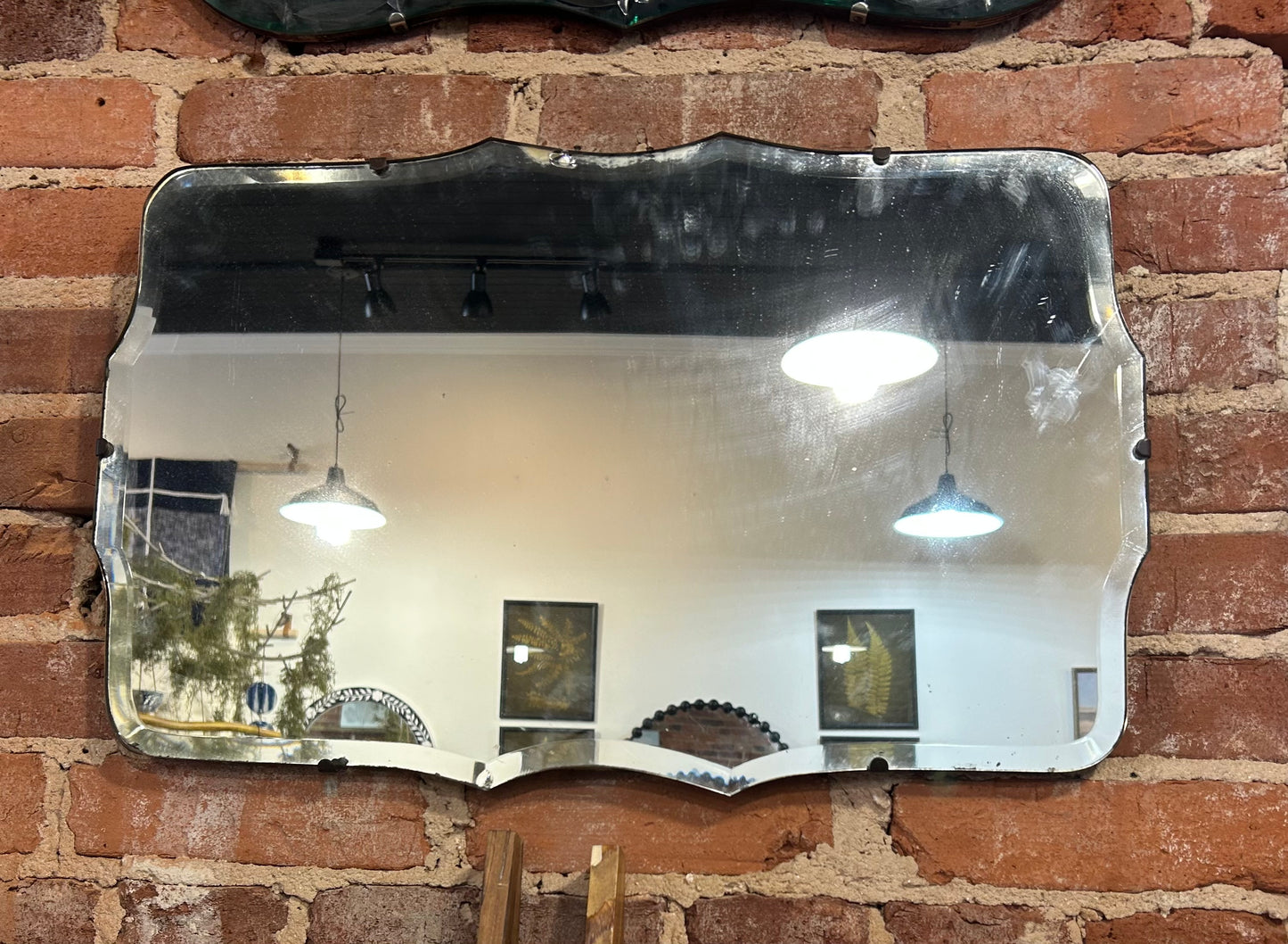 Antique Scalloped Mirror- Medium